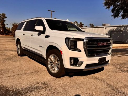 Used 2024 GMC Yukon XL SLT image 9