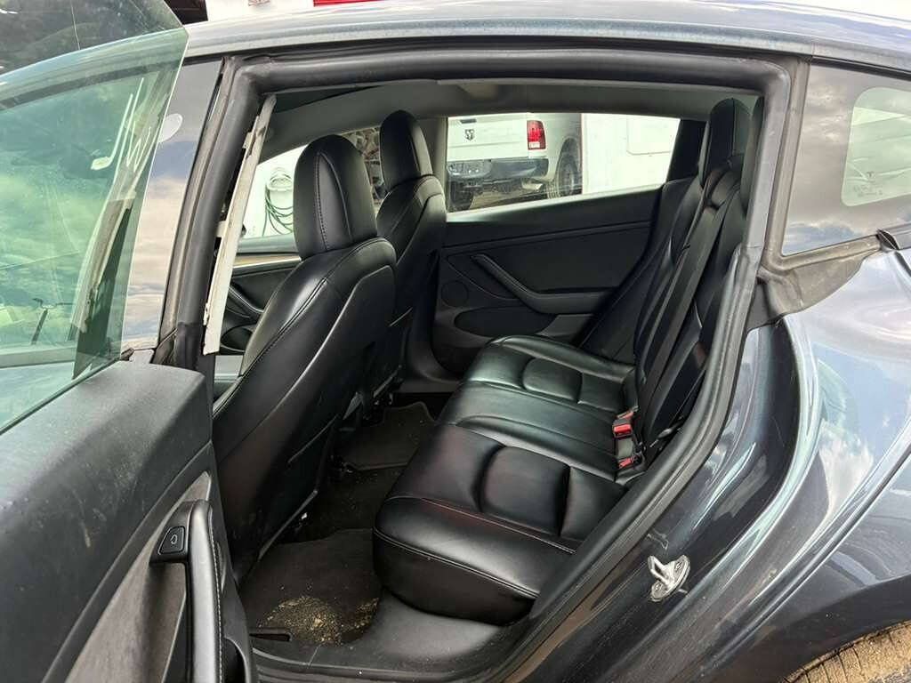 Used 2021 Tesla Model 3 Standard Range Plus RWD image 14