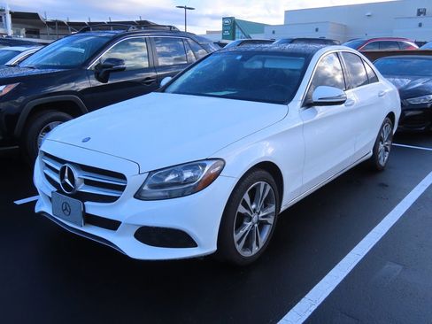 Used 2016 Mercedes-Benz C 300 4MATIC Sedan image 2