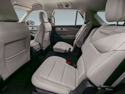 New 2026 Ford Explorer Active w/ Active Comfort Package image 18
