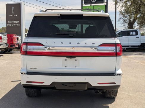 Used 2020 Lincoln Navigator Black Label w/ Cargo Convenience Package image 4