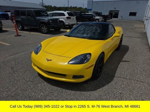 Used 2011 Chevrolet Corvette Coupe w/ Preferred Equipment Group RWD image 3