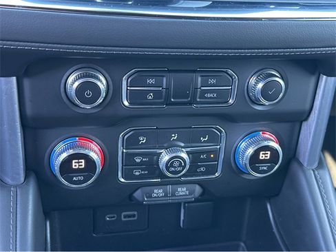 Certified 2022 GMC Yukon XL SLE w/ Gmc Pro Safety Plus Package image 20