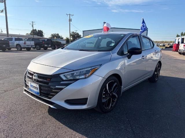 Used 2025 Nissan Versa SR w/ Trunk Package FWD image 1