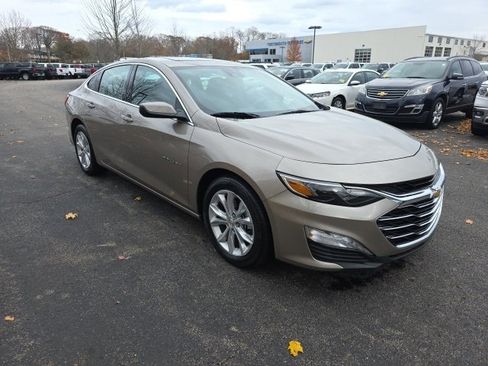 Used 2024 Chevrolet Malibu LT image 5