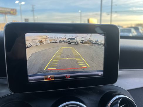 Certified 2018 Mercedes-Benz C 300 Sedan image 25