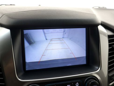 Used 2018 Chevrolet Suburban LS w/ Skid Plate Package image 28