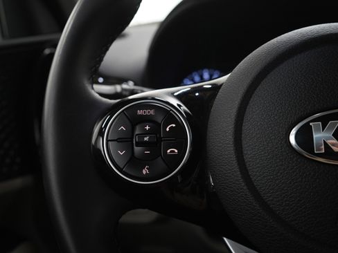 Used 2020 Kia Soul EX image 23