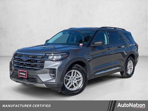 Certified 2025 Ford Explorer Active image 1