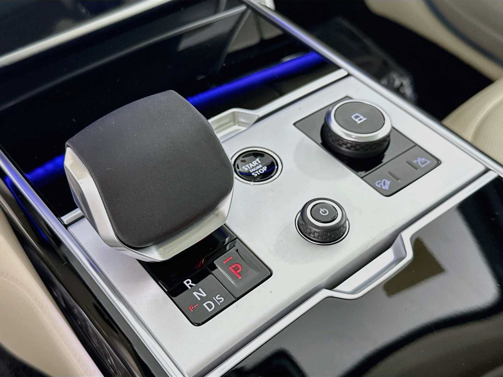 New 2027 Land Rover Range Rover SE AWD/4WD image 18