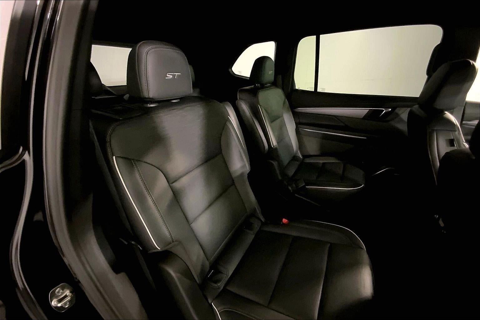 Used 2026 Buick Enclave Sport Touring FWD image 23