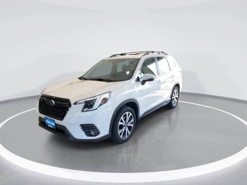 Used 2022 Subaru Forester Limited AWD/4WD image 4