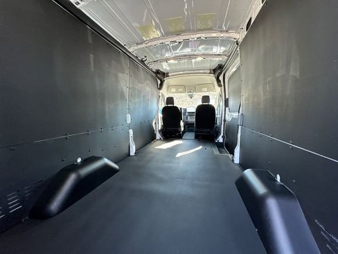 New 2026 Ford Transit 250 148 Medium Roof w/ Load Area Protection Package image 38