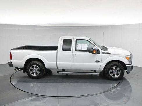 Used 2013 Ford F250 Lariat w/ Chrome Pkg image 39