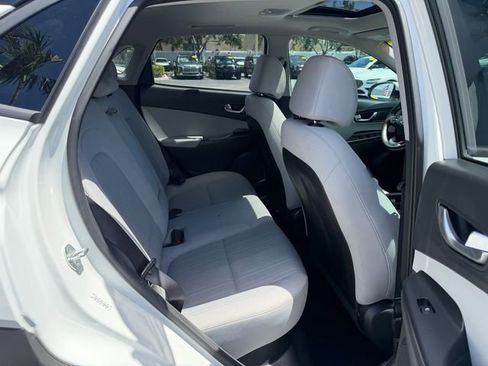 Used 2023 Hyundai Kona SEL w/ Convenience Package FWD image 17