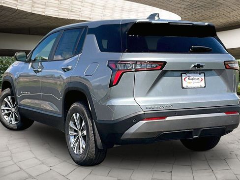 New 2026 Chevrolet Equinox LT AWD/4WD image 3