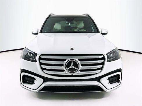 New 2026 Mercedes-Benz GLS 450 4MATIC image 2