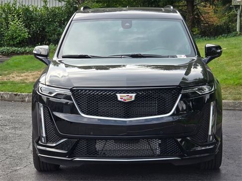 New 2025 Cadillac XT6 Sport image 8