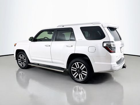 Used 2024 Toyota 4Runner Limited AWD/4WD image 7