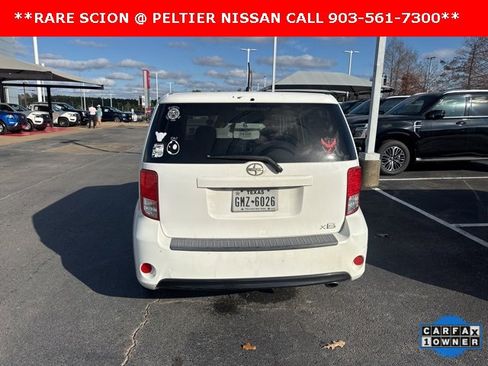 Used 2015 Scion xB image 4