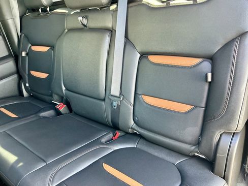 Used 2022 GMC Sierra 2500 AT4 w/ AT4 Premium Plus Package image 31