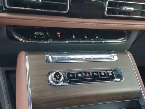 New 2026 Lincoln Aviator Reserve AWD/4WD image 19