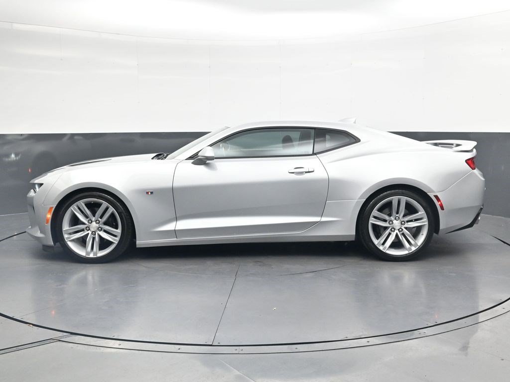 Used 2018 Chevrolet Camaro SS RWD image 7