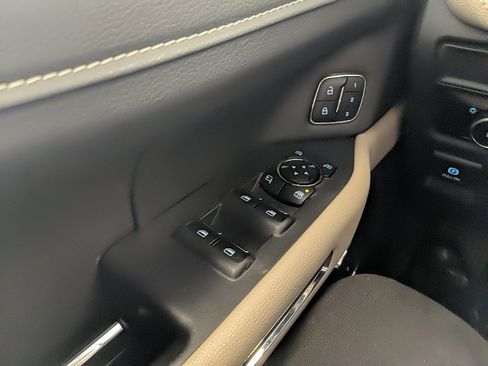 Used 2023 Ford Expedition Limited image 30