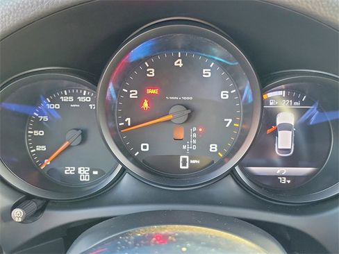 Used 2018 Porsche Macan Base image 26