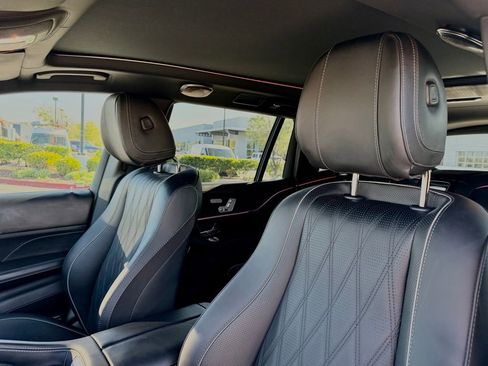 Used 2025 Mercedes-Benz Maybach GLS 600 4MATIC image 20