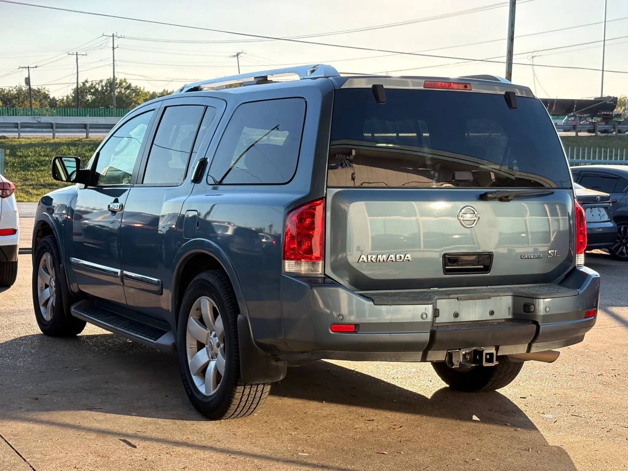 Used 2011 Nissan Armada SL RWD image 5