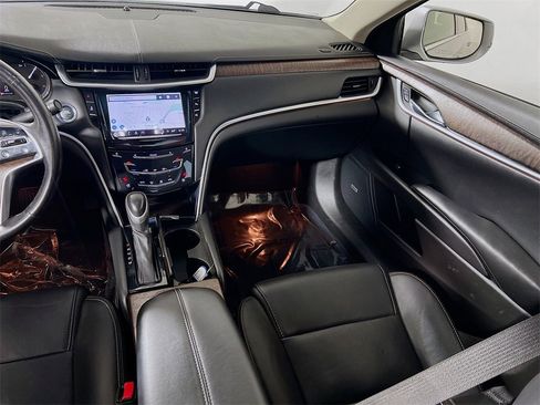 Used 2018 Cadillac XTS Luxury image 23