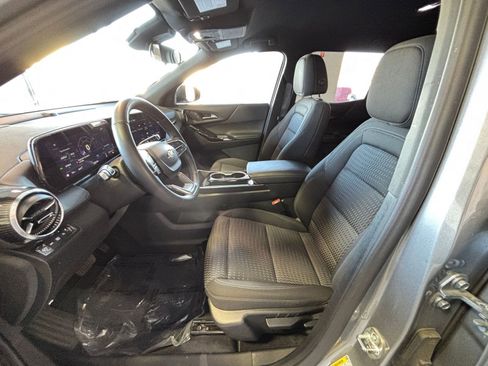 Used 2025 Chevrolet Equinox LT image 26