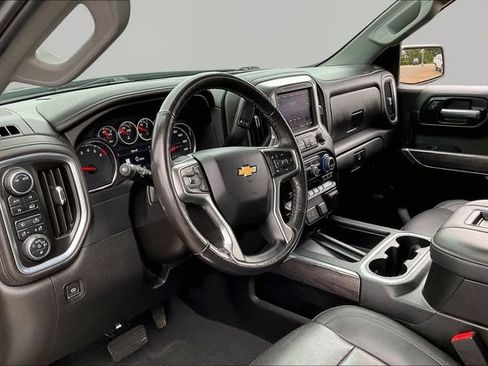 Used 2022 Chevrolet Silverado 1500 LTZ w/ LTZ Premium Package AWD/4WD image 12