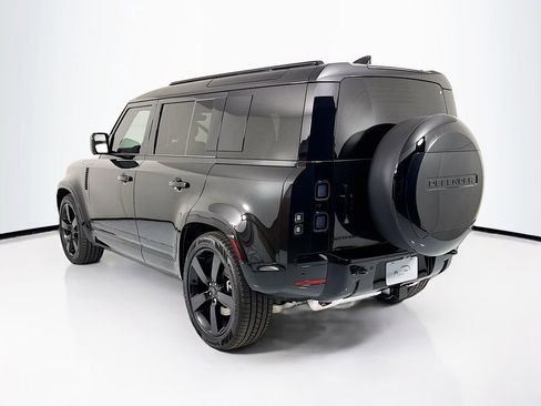 New 2026 Land Rover Defender 110 X-Dynamic SE AWD/4WD image 7