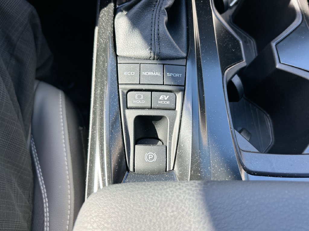Used 2026 Toyota Camry SE FWD image 34