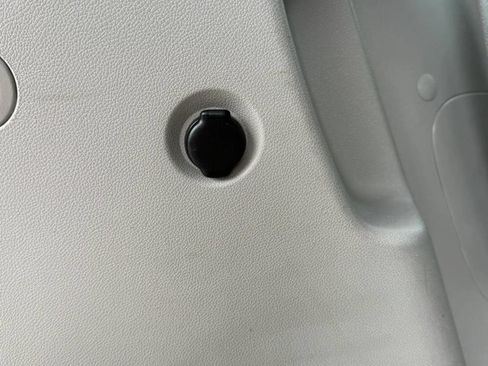 Used 2016 Buick Enclave Convenience FWD image 21