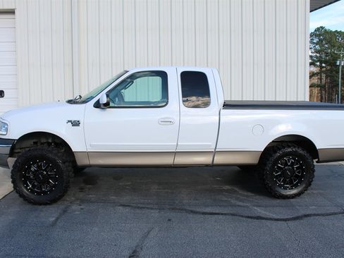 Used 2002 Ford F150 XLT image 5