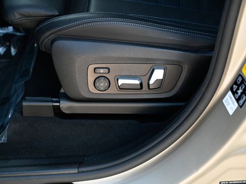 Used 2021 BMW X3 M40i w/ Executive Package image 19