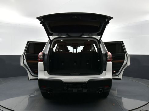 Used 2022 Subaru Ascent Touring w/ Popular Package #2A image 37