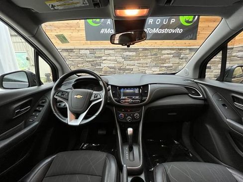 Used 2019 Chevrolet Trax LT w/ Driver Confidence Package AWD/4WD image 18