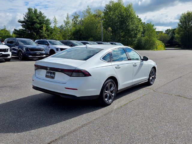 Used 2024 Honda Accord EX image 9
