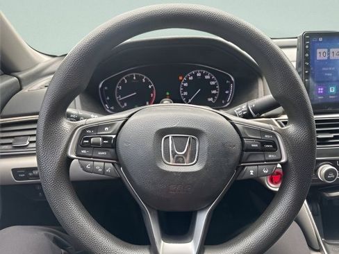 Used 2018 Honda Accord LX image 11