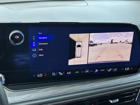 Used 2025 Chevrolet Tahoe Premier RWD image 18