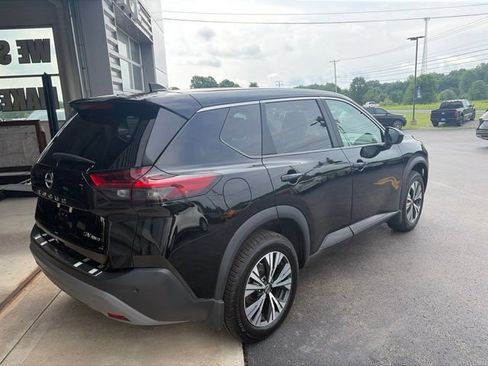 Used 2023 Nissan Rogue SV AWD/4WD image 3