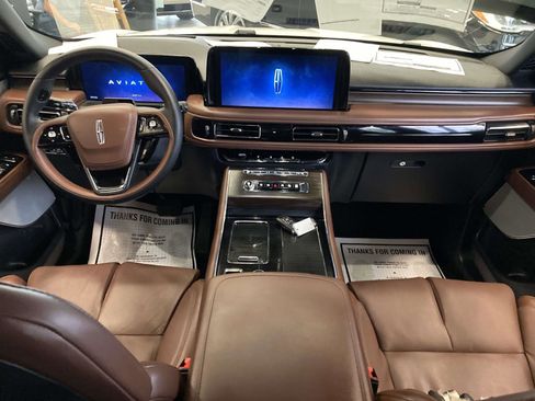 Used 2025 Lincoln Aviator Reserve w/ Equipment Group 201A image 19