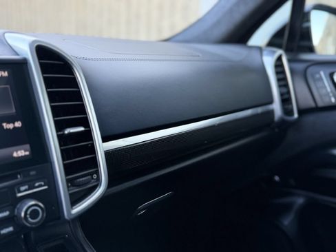 Used 2017 Porsche Cayenne GTS AWD/4WD image 25