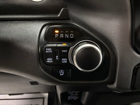 Used 2020 RAM 1500 Big Horn AWD/4WD image 16