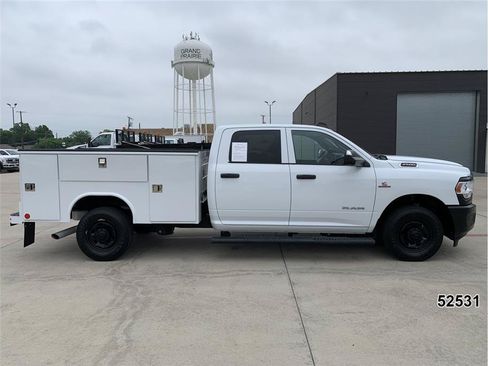 Used 2022 RAM 2500 Tradesman w/ Cold Weather Group RWD image 5