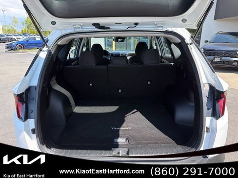 Used 2024 Hyundai Tucson SE AWD/4WD image 15